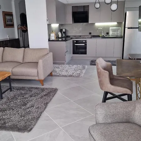 Luxury With Panorama Seaview In 120 M2 In Old Town Of דירה