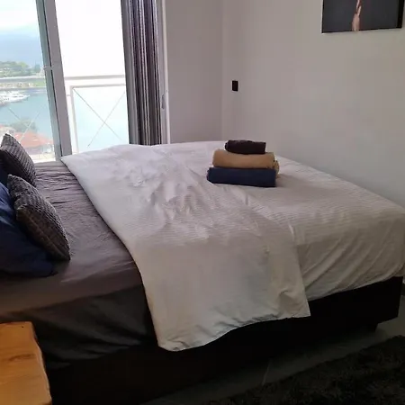 Luxury With Panorama Seaview In 120 M2 In Old Town Of Appartamento